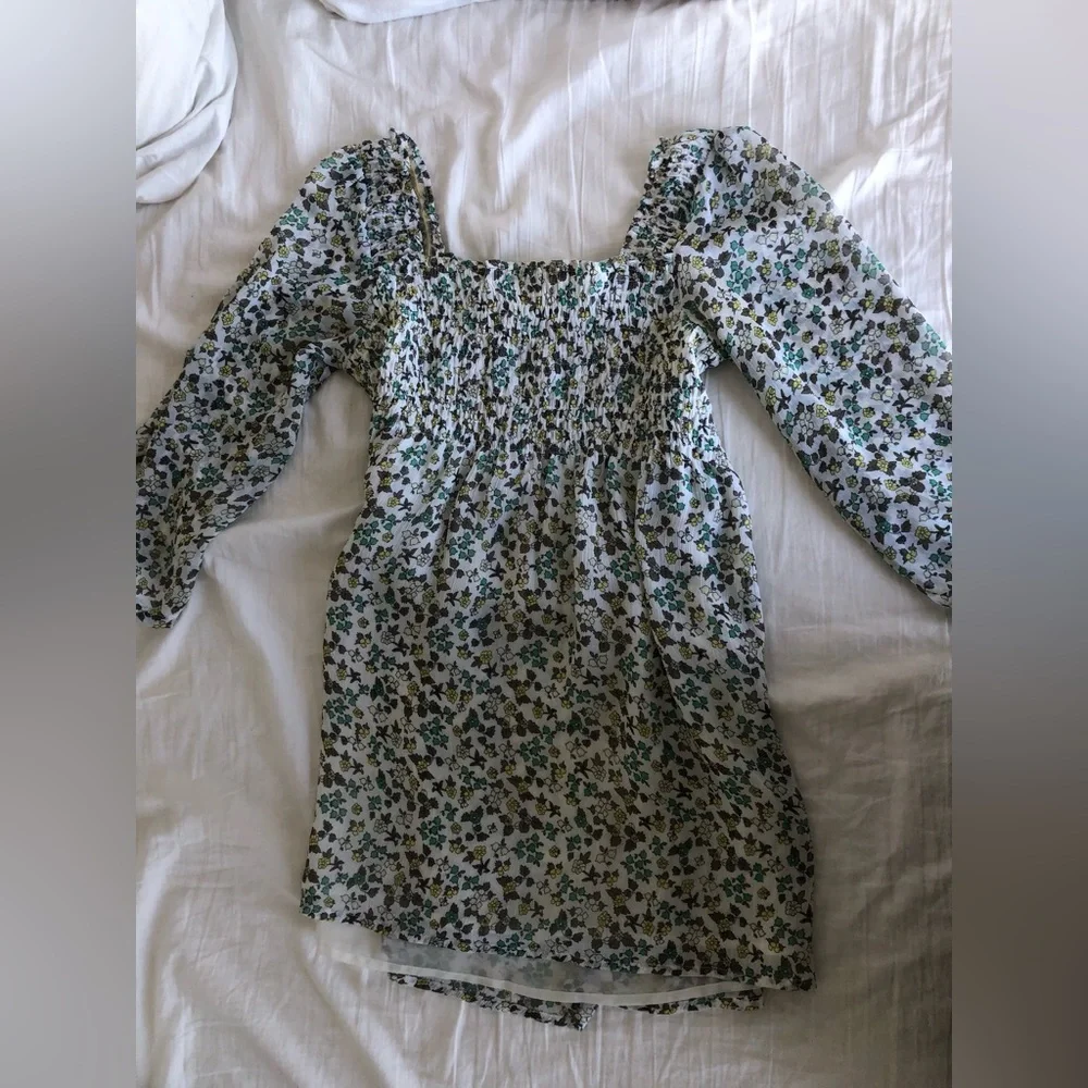 Bluenotes Smocked Top - Picture 1 of 2